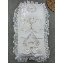 Yenidoğan Antalya Taç Nakışlı Kundaklı Trilüks Unisex 3lü Alt Açma Seti Yenidoğan Antalya Taç Nakışlı Kundaklı Trilüks Unisex 3lü Alt Açma Seti