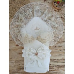 Yenidoğan Sahra Taç Nakışlı Plazma Taşlı Güpürlü Fiyonklu Duvaklı Trilüks Kundak Bebek Battaniyesi Yenidoğan Sahra Taç Nakışlı Plazma Taşlı Güpürlü Fiyonklu Duvaklı Trilüks Kundak Bebek Battaniyesi