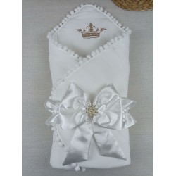 Yenidoğan Sahra Taç Nakışlı Topçik Kenar Lüks Kundak Bebek Battaniyesi Yenidoğan Sahra Taç Nakışlı Topçik Kenar Lüks Kundak Bebek Battaniyesi