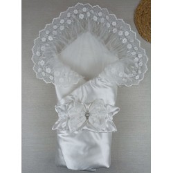 Yenidoğan Pırıltı Taç Nakışlı Trilüks Kundak Bebek Battaniyesi Yenidoğan Pırıltı Taç Nakışlı Trilüks Kundak Bebek Battaniyesi