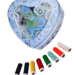 İplik Set Teneke Kutu Kalpli Dikiş Seti İplik Set Teneke Kutu Kalpli Dikiş Seti