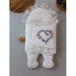 Yenidoğan Kapitone Anadolunun Kalbi Nakışlı Ayaklı Kız Erkek Bebek Battaniyesi Yenidoğan Kapitone Anadolunun Kalbi Nakışlı Ayaklı Kız Erkek Bebek Battaniyesi