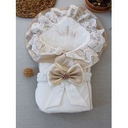 Yenidoğan Nil Taç Nakışlı Kumru Kundak Bebek Battaniyesi Yenidoğan Nil Taç Nakışlı Kumru Kundak Bebek Battaniyesi