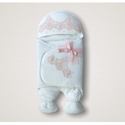 Yenidoğan Fistolu Fiyonk Kurdelalı Şapkalı Lüks Kız Erkek Bebek Ayaklı Kundak Bebek Battaniyesi Yenidoğan Fistolu Fiyonk Kurdelalı Şapkalı Lüks Kız Erkek Bebek Ayaklı Kundak Bebek Battaniyesi