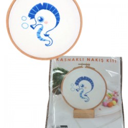 Nakış Kitleri Kasnaklı 8.6 X 6 Cm Deniz Atı Nakış Kitleri Kasnaklı 8.6 X 6 Cm Deniz Atı