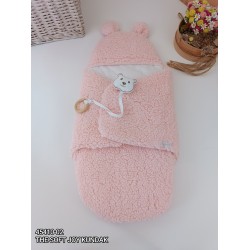 Yenidoğan Kulaklı Şapkalı Açılır Kucaklı Cırt Kapamalı Bebek Battaniyesi Kundak Yenidoğan Kulaklı Şapkalı Açılır Kucaklı Cırt Kapamalı Bebek Battaniyesi Kundak