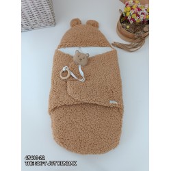 Yenidoğan Kulaklı Şapkalı Açılır Kucaklı Cırt Kapamalı Bebek Battaniyesi Kundak Yenidoğan Kulaklı Şapkalı Açılır Kucaklı Cırt Kapamalı Bebek Battaniyesi Kundak