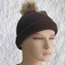 El Örgüsü Doğal Yün Ve Akrilik Karışımlı Sıcacık Kış Beresi Kahverengi Renk El Örgüsü Doğal Yün Ve Akrilik Karışımlı Sıcacık Kış Beresi Kahverengi Renk