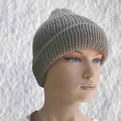 El Örgüsü Doğal Yün Ve Akrilik Karışımlı Sıcacık Kış Beresi Füme Renk El Örgüsü Doğal Yün Ve Akrilik Karışımlı Sıcacık Kış Beresi Füme Renk