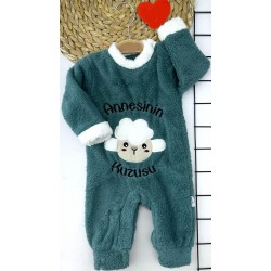3-6-9-12 Ay Kuzu Tüylü Kumaş Annesinin Kuzusu Nakışlı Alttan Çıtçıtlı Kız Erkek Bebek Tulumu 3-6-9-12 Ay Kuzu Tüylü Kumaş Annesinin Kuzusu Nakışlı Alttan Çıtçıtlı Kız Erkek Bebek Tulumu