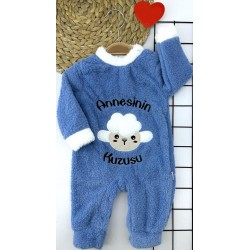 3-6-9-12 Ay Kuzu Tüylü Kumaş Annesinin Kuzusu Nakışlı Alttan Çıtçıtlı Kız Erkek Bebek Tulumu 3-6-9-12 Ay Kuzu Tüylü Kumaş Annesinin Kuzusu Nakışlı Alttan Çıtçıtlı Kız Erkek Bebek Tulumu