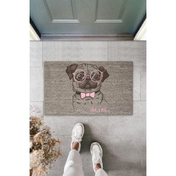 Dijital Baskı Gri Hug A Pug Yazılı Pembe Fiyonklu Gözlüklü Köpek Dekoratif Kapı Paspası K-2019 Dijital Baskı Gri Hug A Pug Yazılı Pembe Fiyonklu Gözlüklü Köpek Dekoratif Kapı Paspası K-2019