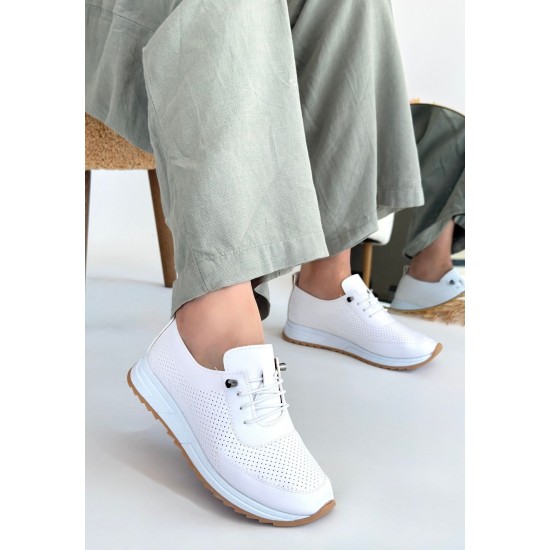 Tone Beyaz Cilt Bağcıklı Spor Ayakkabı