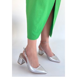 Buant Gümüş Cilt Topuklu Ayakkabı Buant Gümüş Cilt Topuklu Ayakkabı