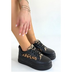 Lorrin Siyah Cilt Leopar Detaylı Bağcıklı Spor Ayakkabı Lorrin Siyah Cilt Leopar Detaylı Bağcıklı Spor Ayakkabı