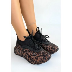 Rimay Kahverengi Cilt Boncuk İşlemeli Spor Ayakkabı Rimay Kahverengi Cilt Boncuk İşlemeli Spor Ayakkabı