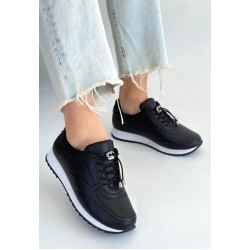 Finna Siyah Cilt Bağcıklı Spor Ayakkabı Finna Siyah Cilt Bağcıklı Spor Ayakkabı