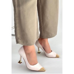 Artem Bej Rugan Topuklu Ayakkabı Artem Bej Rugan Topuklu Ayakkabı