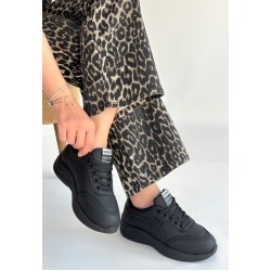 Yejja Siyah Cilt Bağcıklı Spor Ayakkabı Yejja Siyah Cilt Bağcıklı Spor Ayakkabı